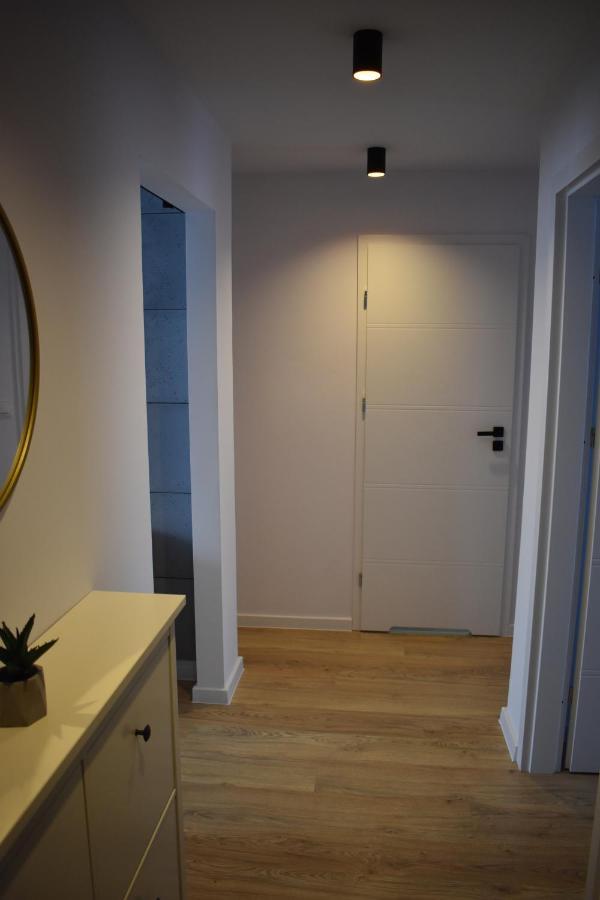 Apartament W Centrum Przy Parku Na Wyspie Piła Extérieur photo