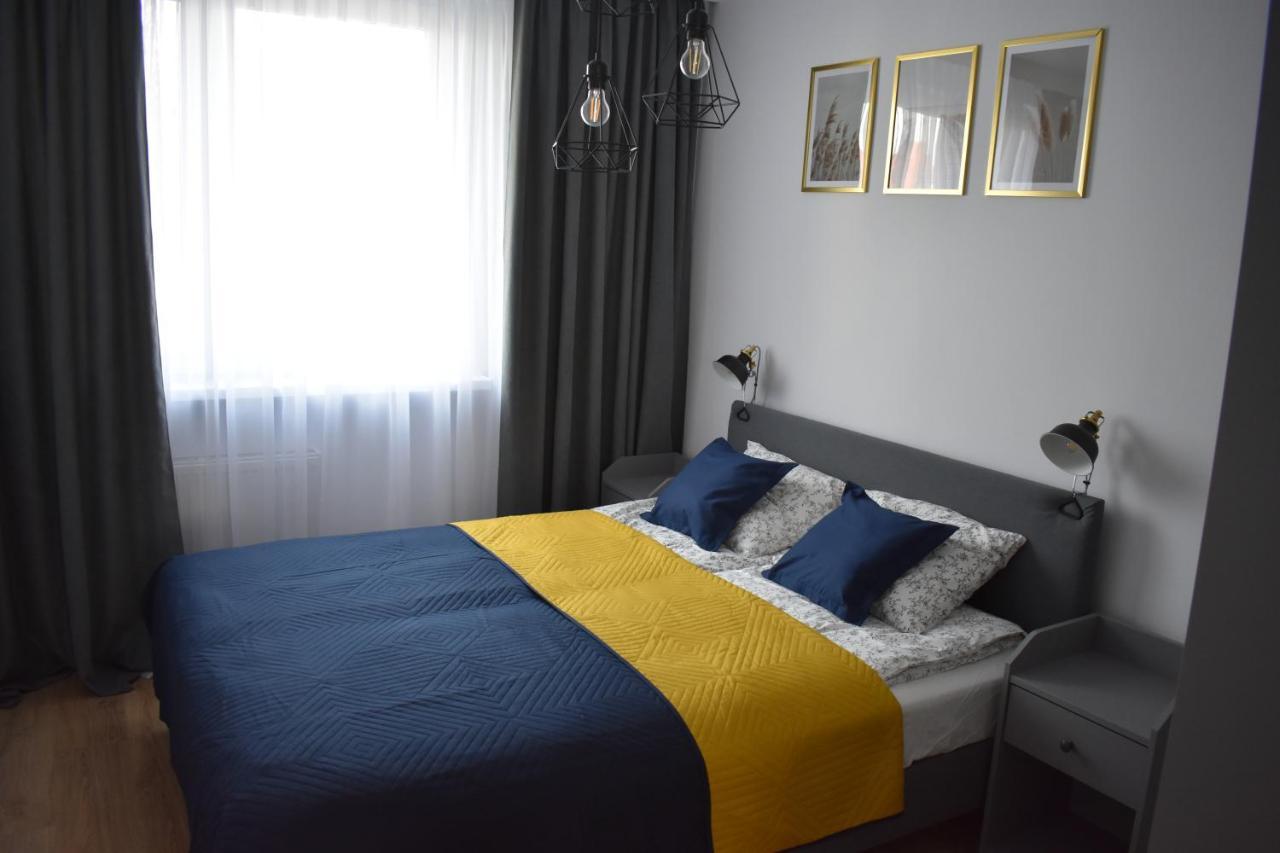 Apartament W Centrum Przy Parku Na Wyspie Piła Extérieur photo